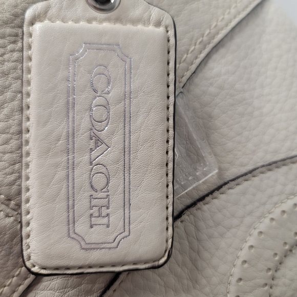 Coach w/bag Cream Colored Purse Julia Perry Tote - Picture 4 of 12